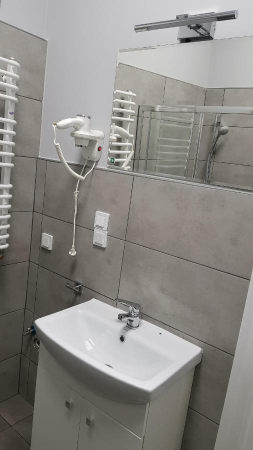 Apartament 2 pokoje z prywatnymi łazienkami Centrum Poznań Zewnętrze zdjęcie