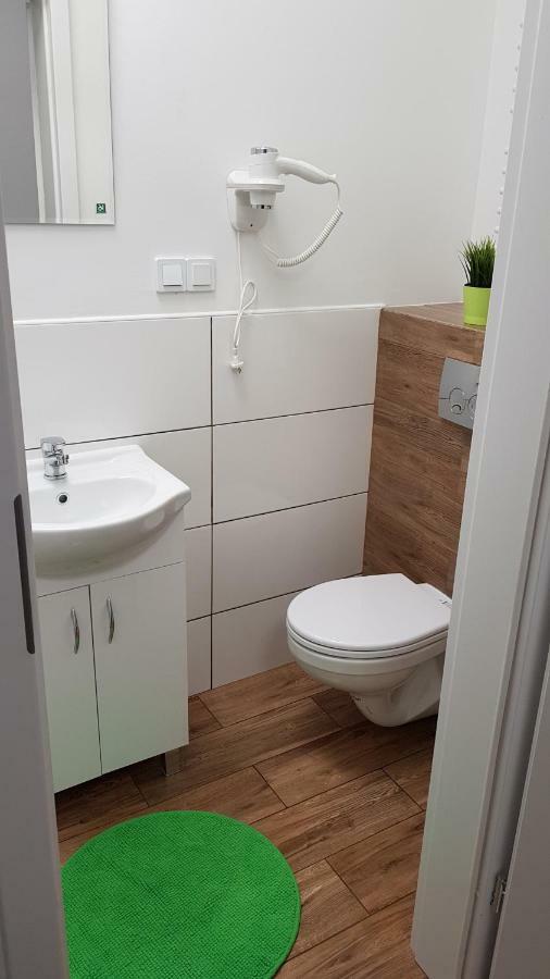 Apartament 2 pokoje z prywatnymi łazienkami Centrum Poznań Zewnętrze zdjęcie